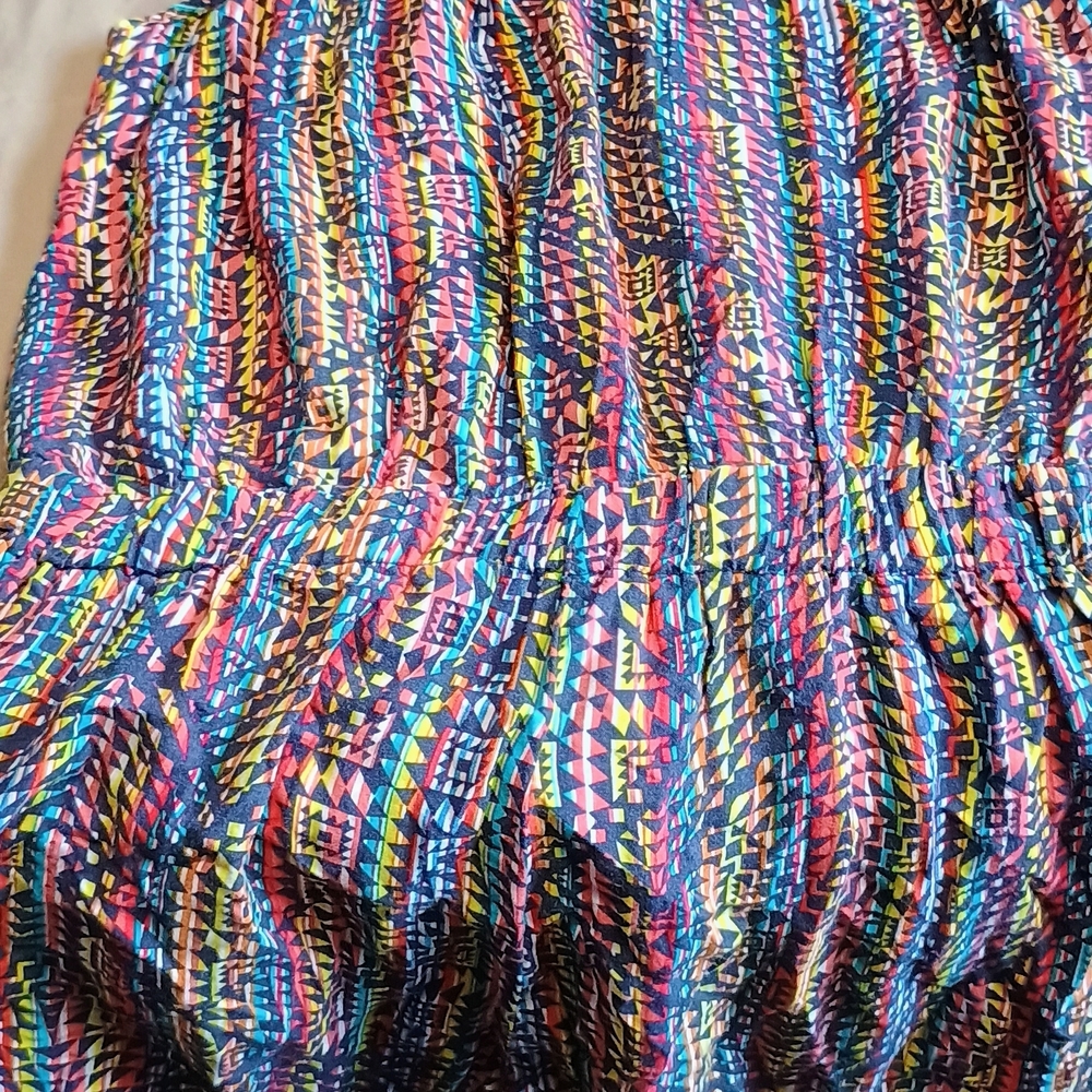 Colorful Geometric Pant Suit - Picture 2 of 2